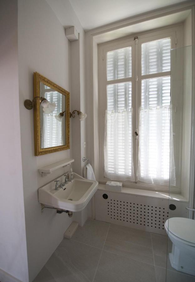 Chambres D'Hotes Montbron Luchapt Exterior foto